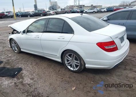 2013 Mercedes-Benz C 300 Sport 4Matic from USA, damaged, VIN WDDGF8AB7DR246837